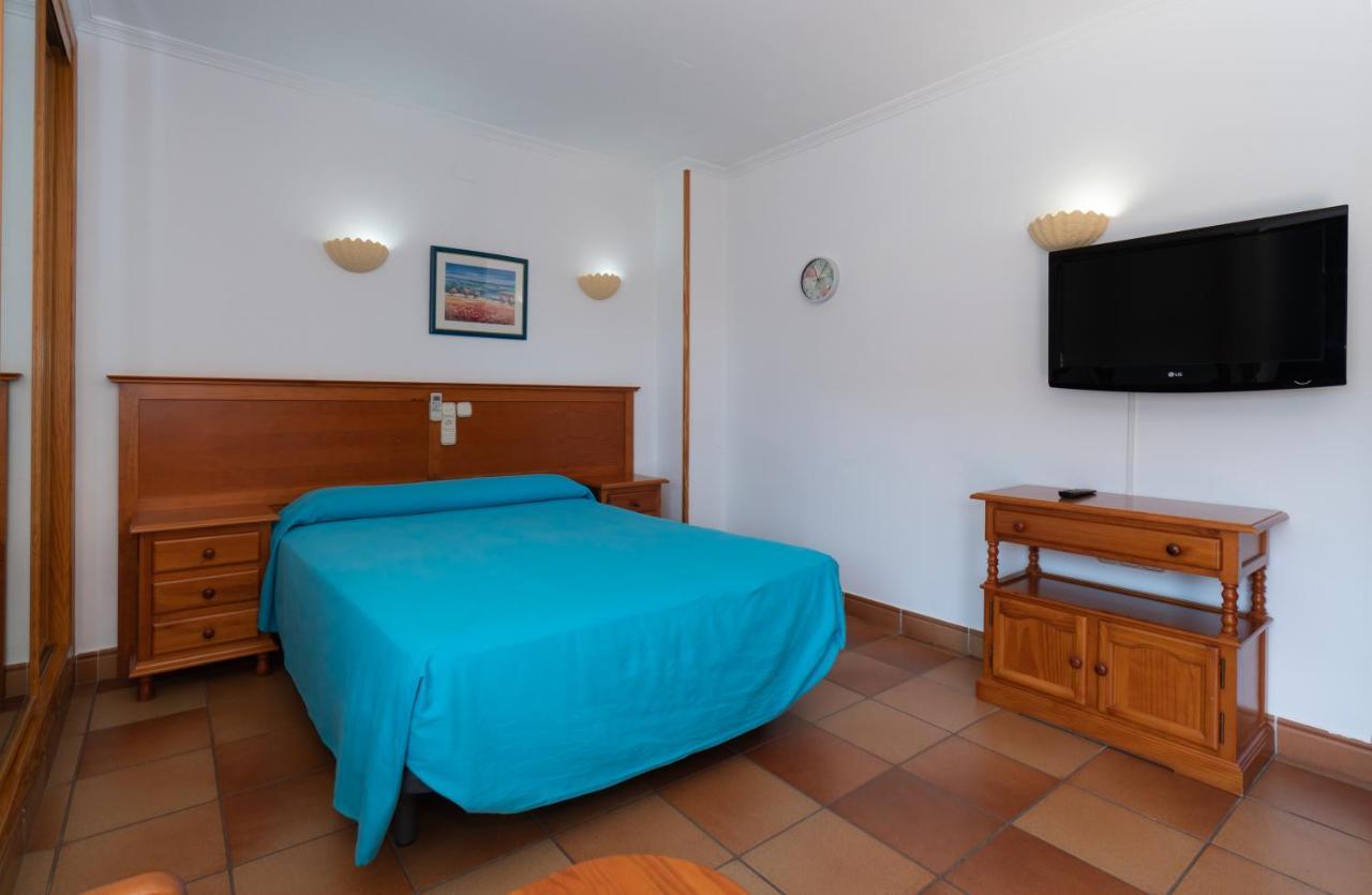 Apartamentos Leonor Carihuela Torremolinos Ngoại thất bức ảnh