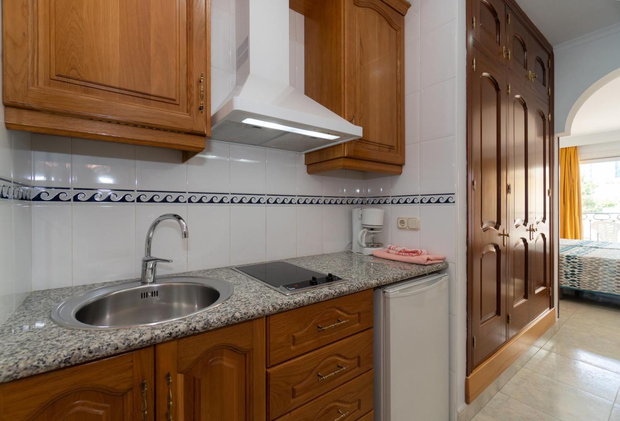 Apartamentos Leonor Carihuela Torremolinos Ngoại thất bức ảnh