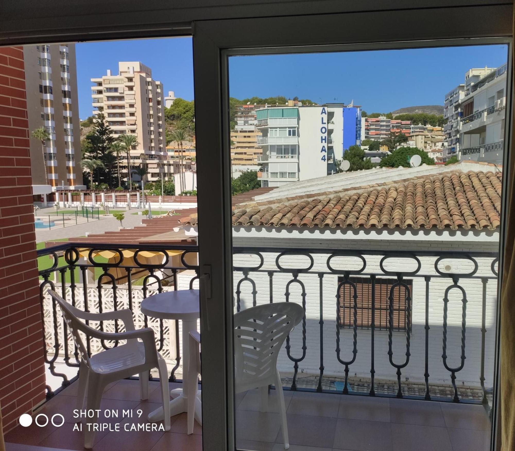 Apartamentos Leonor Carihuela Torremolinos Ngoại thất bức ảnh