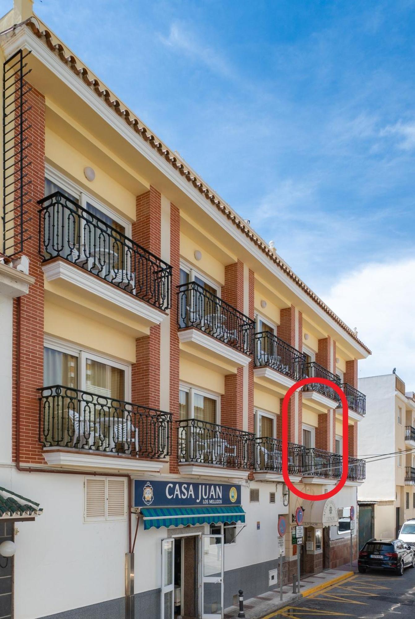 Apartamentos Leonor Carihuela Torremolinos Ngoại thất bức ảnh