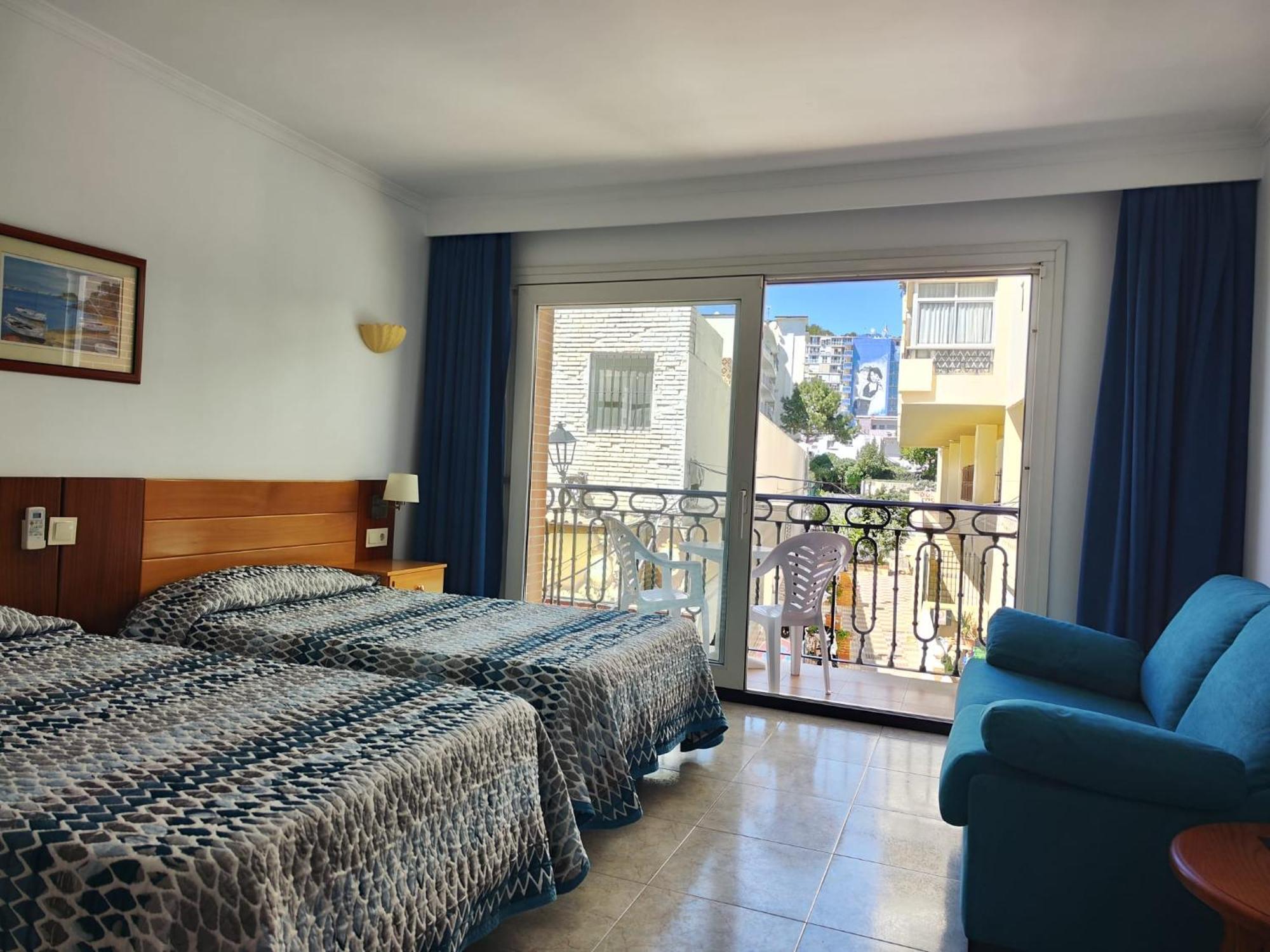 Apartamentos Leonor Carihuela Torremolinos Ngoại thất bức ảnh