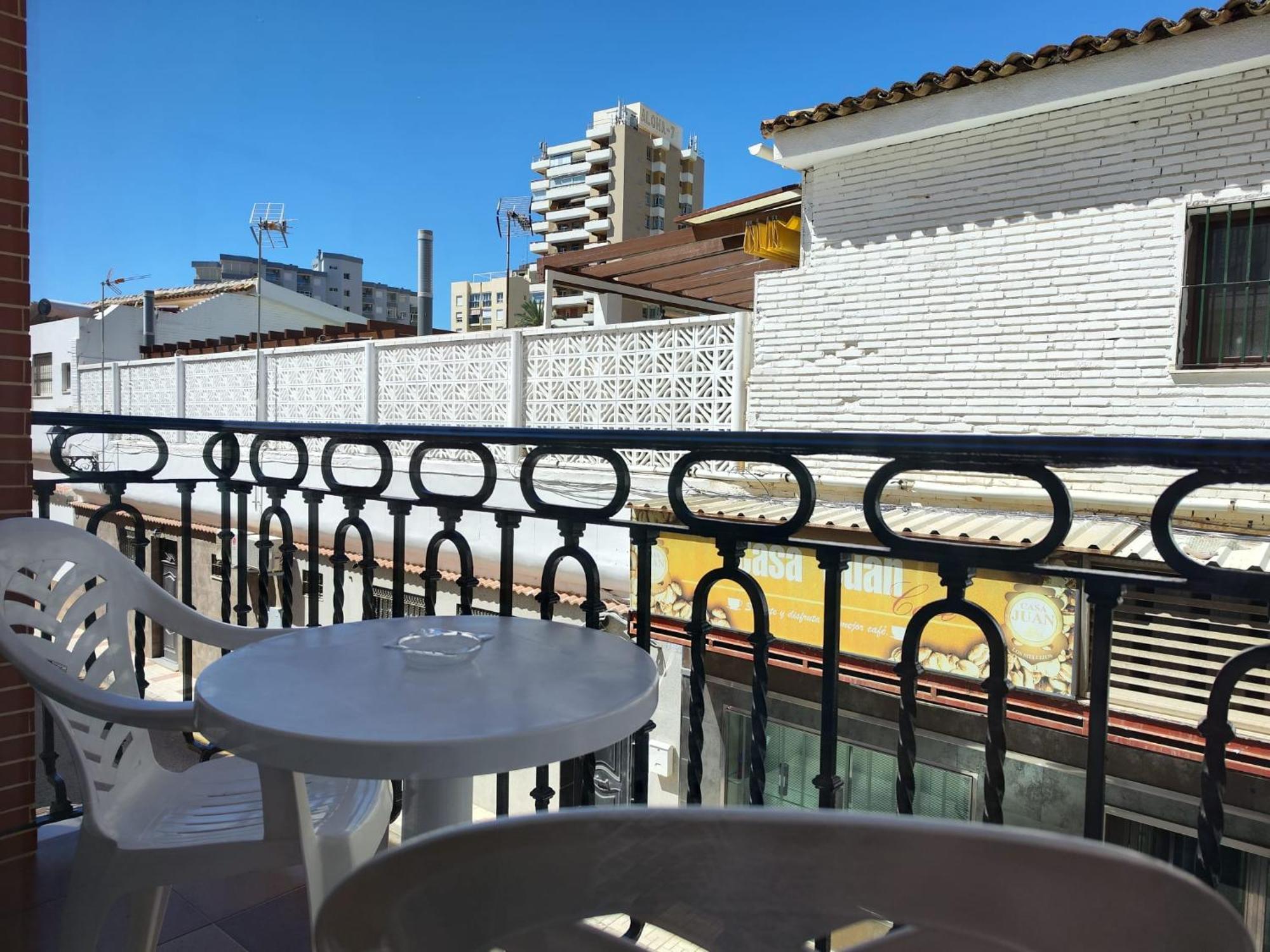 Apartamentos Leonor Carihuela Torremolinos Ngoại thất bức ảnh